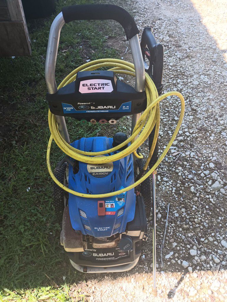 Pressure Washer For Sale $60 Has A Small Leak But Works Really Well And Has A Lot Of Pressure