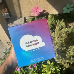 Arianna Grande Perfumes 