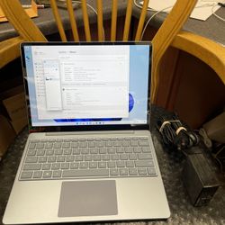 Microsoft - Surface Laptop Go - 12.4" Touch-Screen - Intel 10th Generation Core i5 - 8GB Memory - 128GB Solid State Drive - Ice Blue Laptop Notebook P