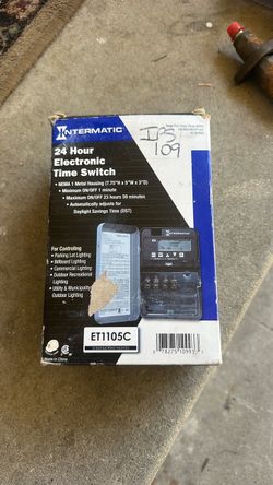 Intermatic 24 hour electric electronic time switch Intermatic 24 hour electronic time switch