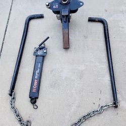Curt Trailer hitch with Sway control bars, & Stabilizer In Good Working Condition