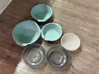 Plastic basin