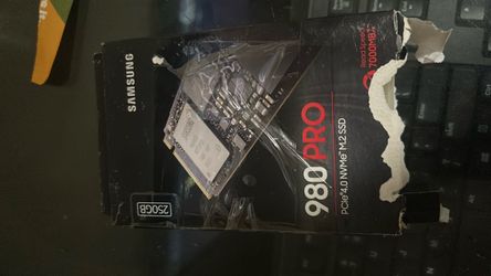 Samsung 980 Pro 250GB NVMe M.2 SSD