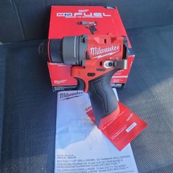 MILWAUKEE M12 FUEL 12V LITHIUM-ION BRUSHLESS CORDLESS DRILL/DRIVER ( TOOL ONLY  ) 