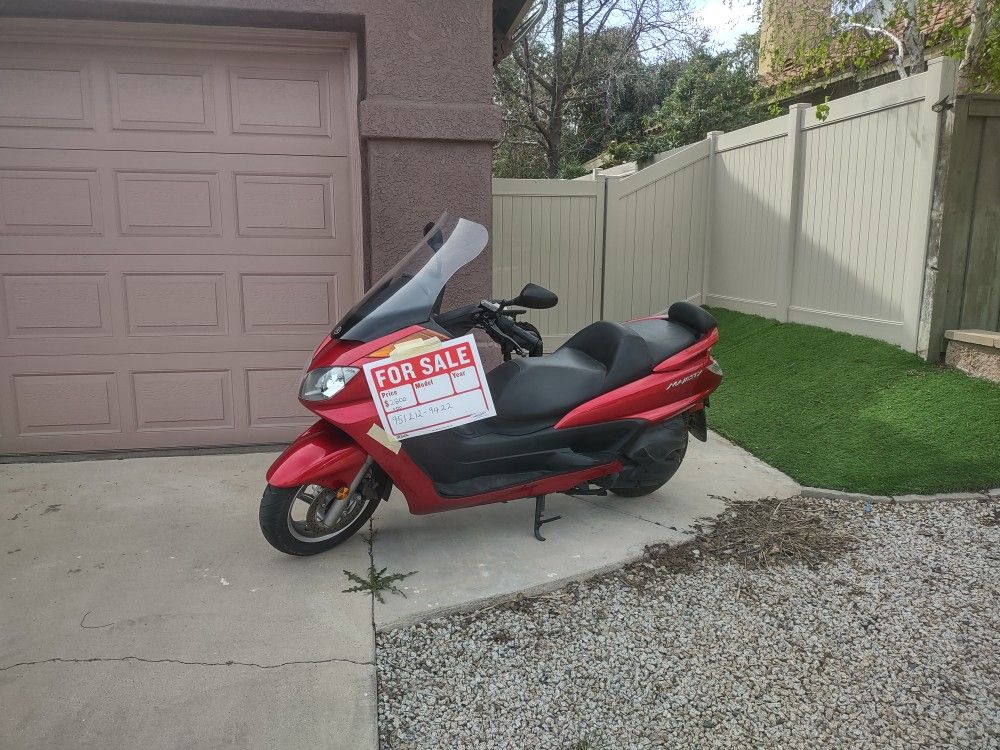 400cc Majesty Scooter