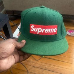 Supreme Fitted Cap  