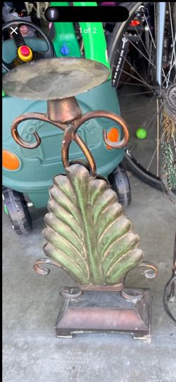 Leaf Stand