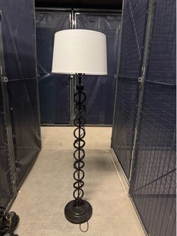 Modern 6-Foot Floor Lamp – Import One