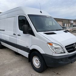 2011 MERCEDES BENZ 2500 SPRINTER DIESEL 