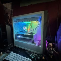 Gaming PC/ Parts/ gaming monitors