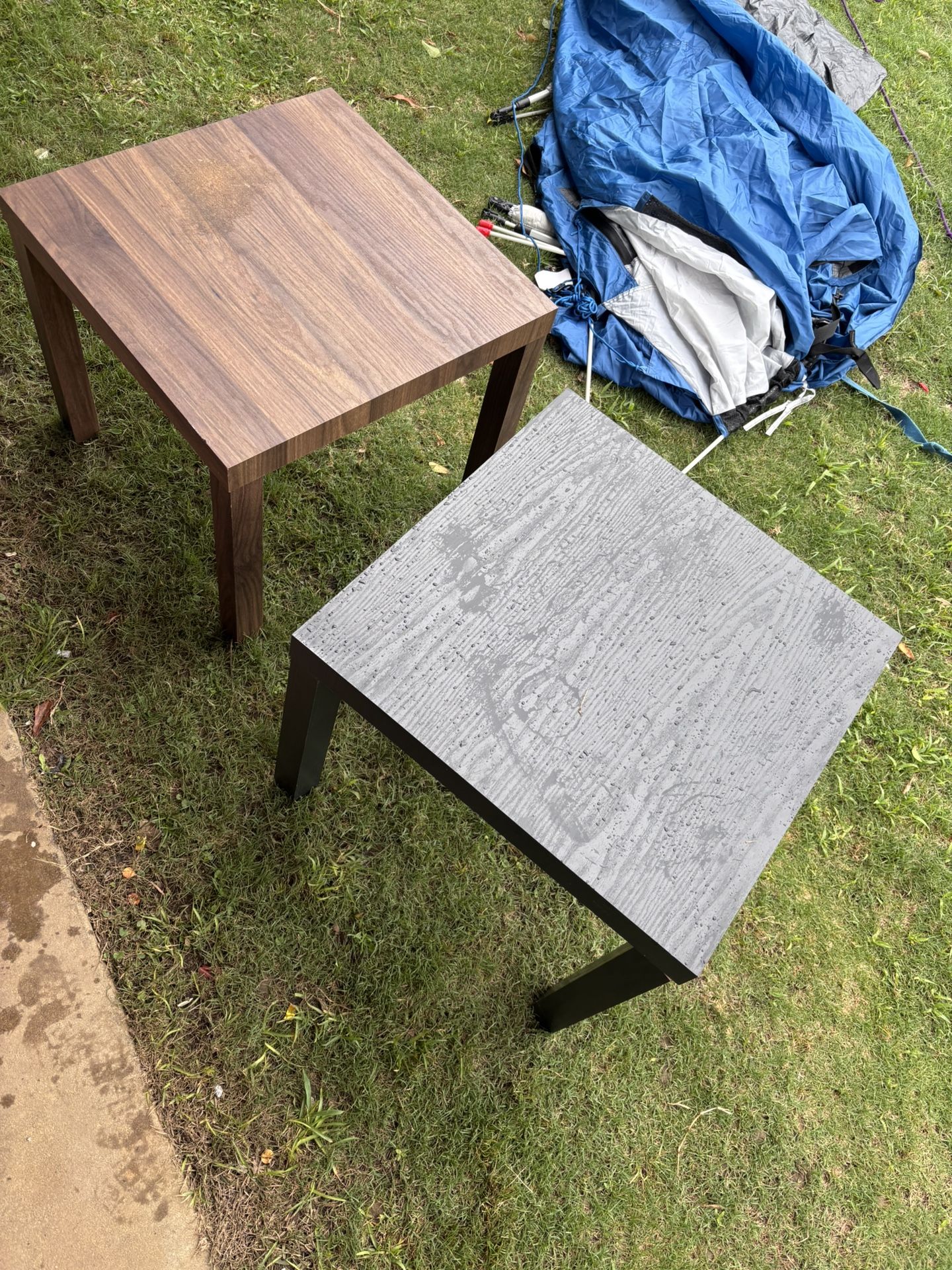 2 ACCENT TABLES
