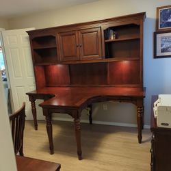 Desk Beautiful Wood Modular Desk.  $500.00