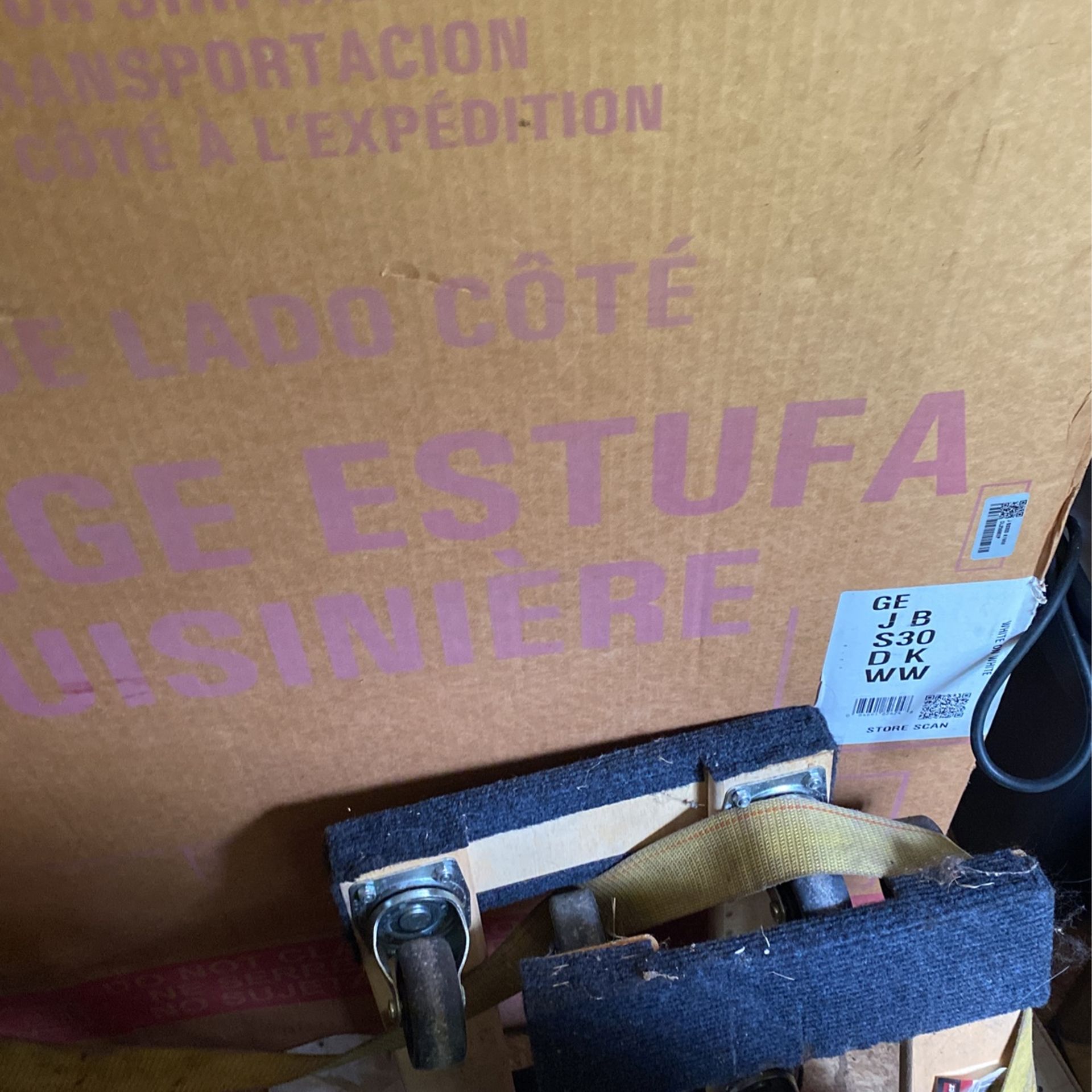 Electric stove brand new in box