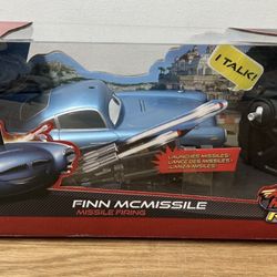 Disney Pixar 2011 Finn McMissile Talking Remote Control Car 