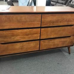 New Mid Century Dresser.  Solid Oak / Oak Veneer In Back.  57 X 17 X 35H.  Free Delivery!