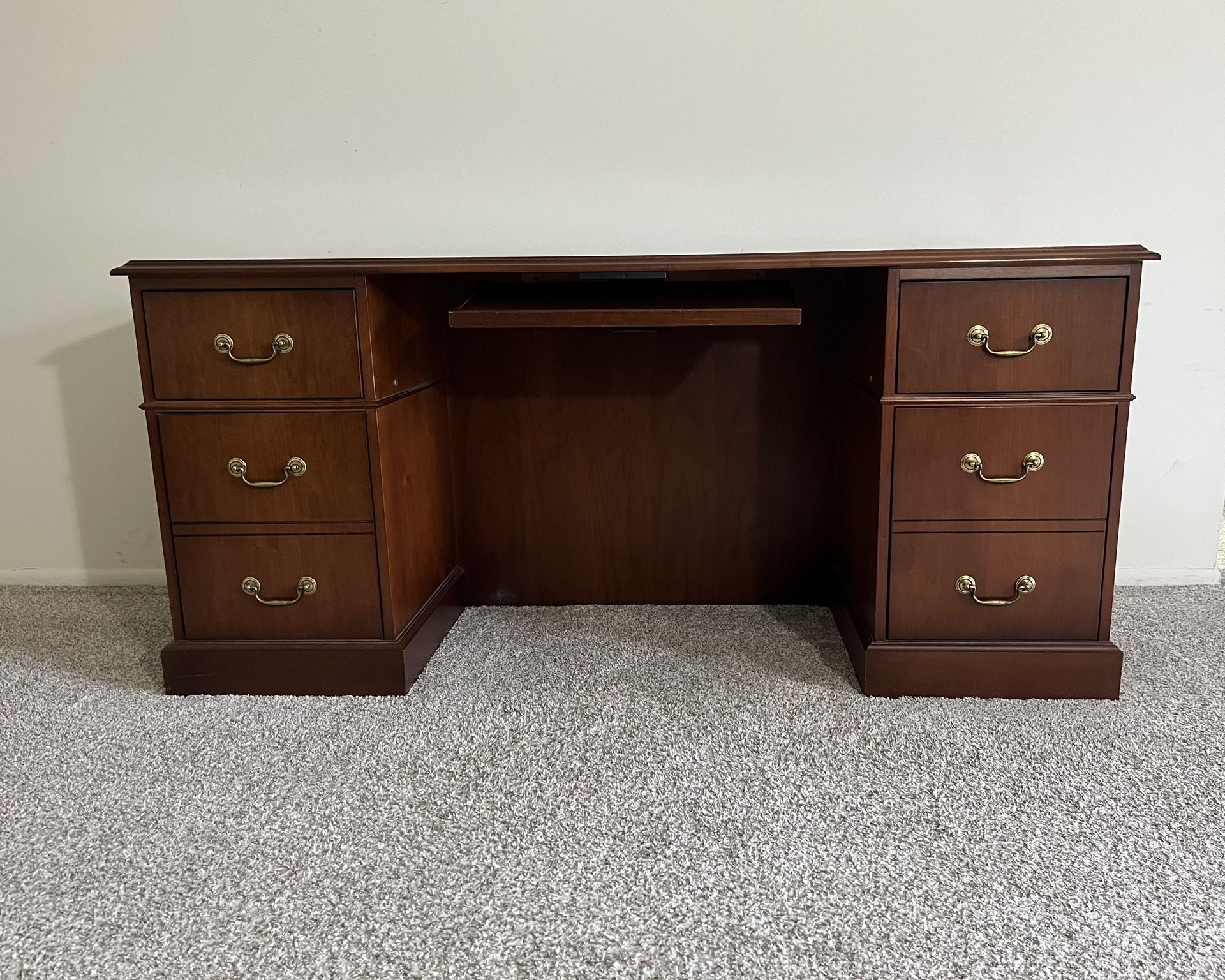 Study Desk (Moving Sale: Negotiable)