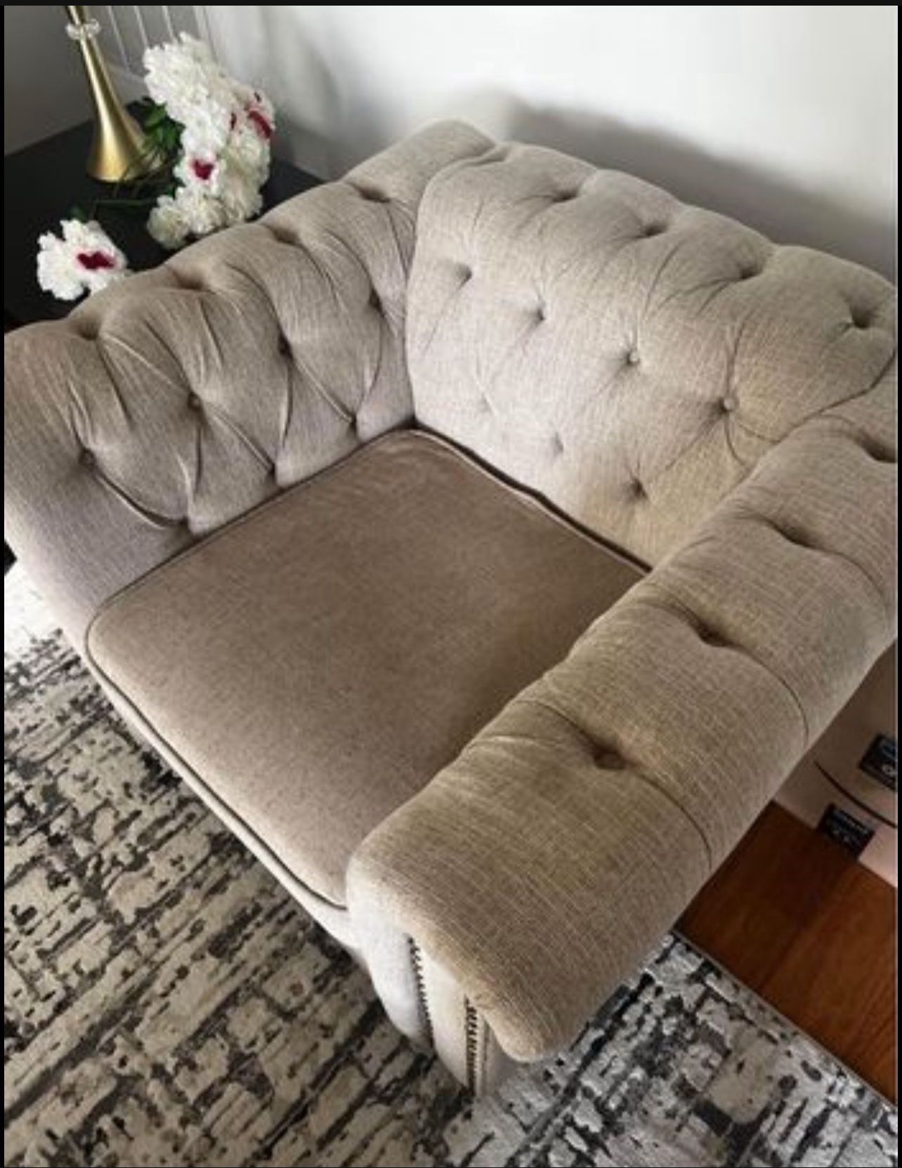 Single Chair