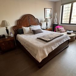 King Size Bed And Night Tables 