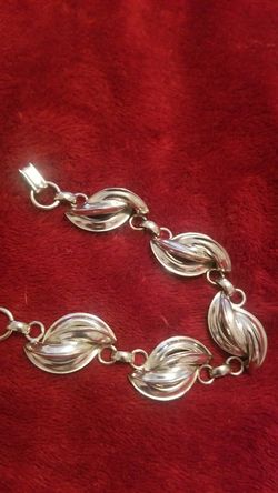 Vintage Scalloped Bracelet