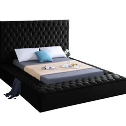 Queen Bedframe