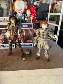 neca pennywise and predator *no boxes*