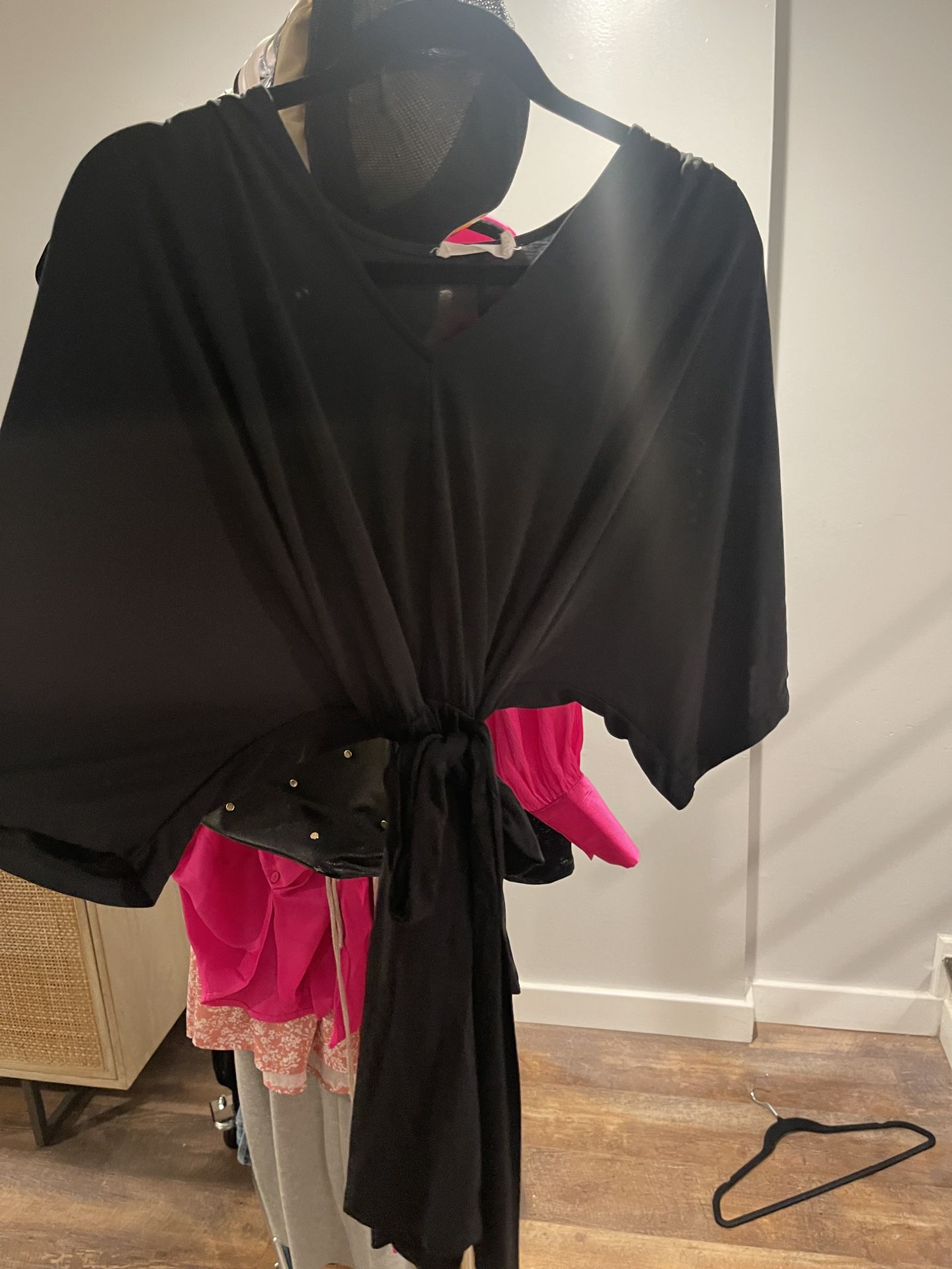 Women’s Black Batwing Dress (s)