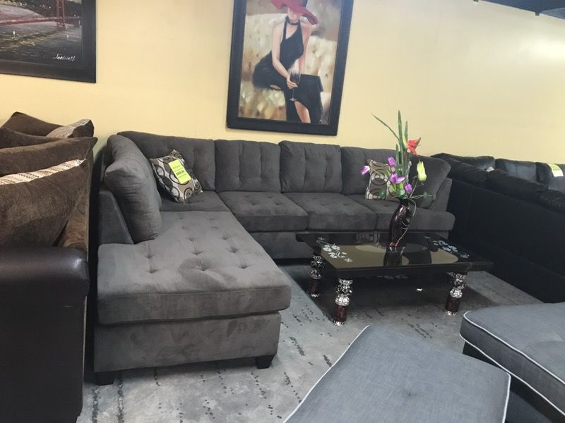 Grey sectional with chaise