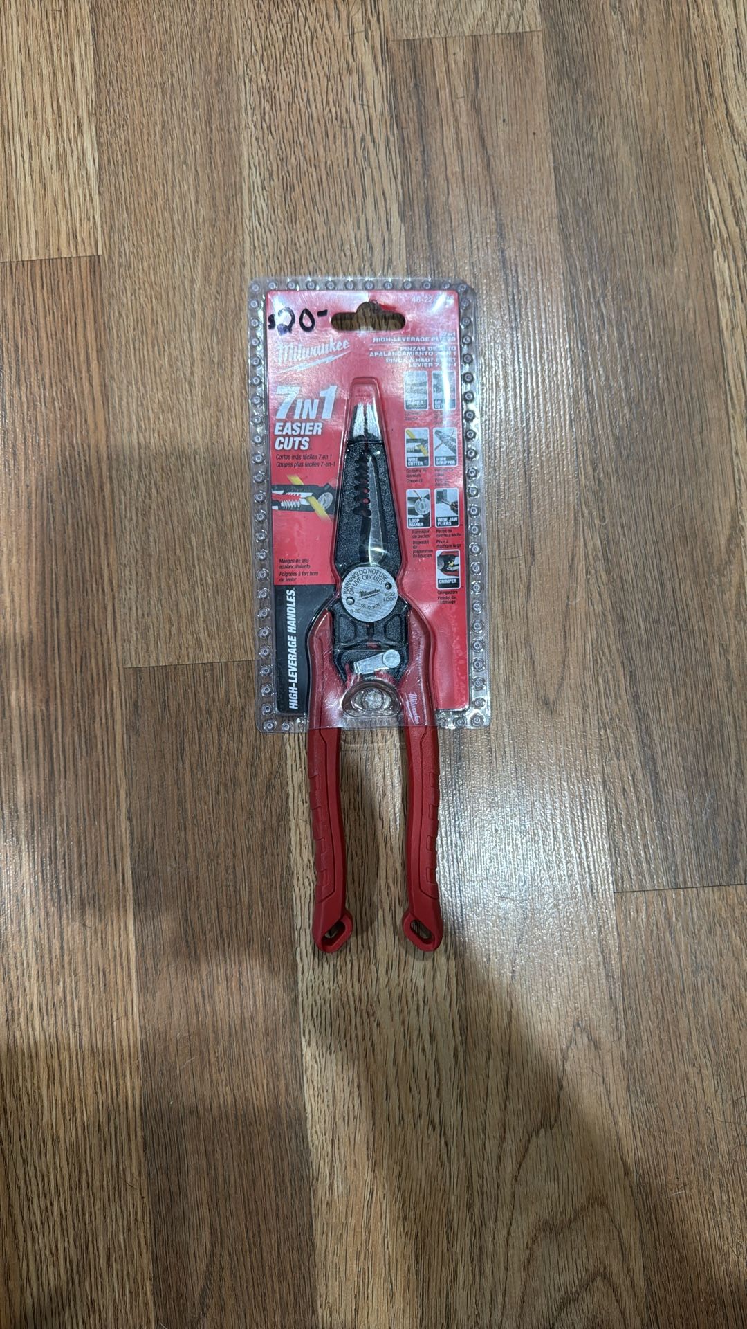 Milwaukee 9 in. 7-in-1 High Leverage Combination Wire Stripper/ Cutter Pliers
