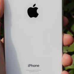 White iPhone Xr 