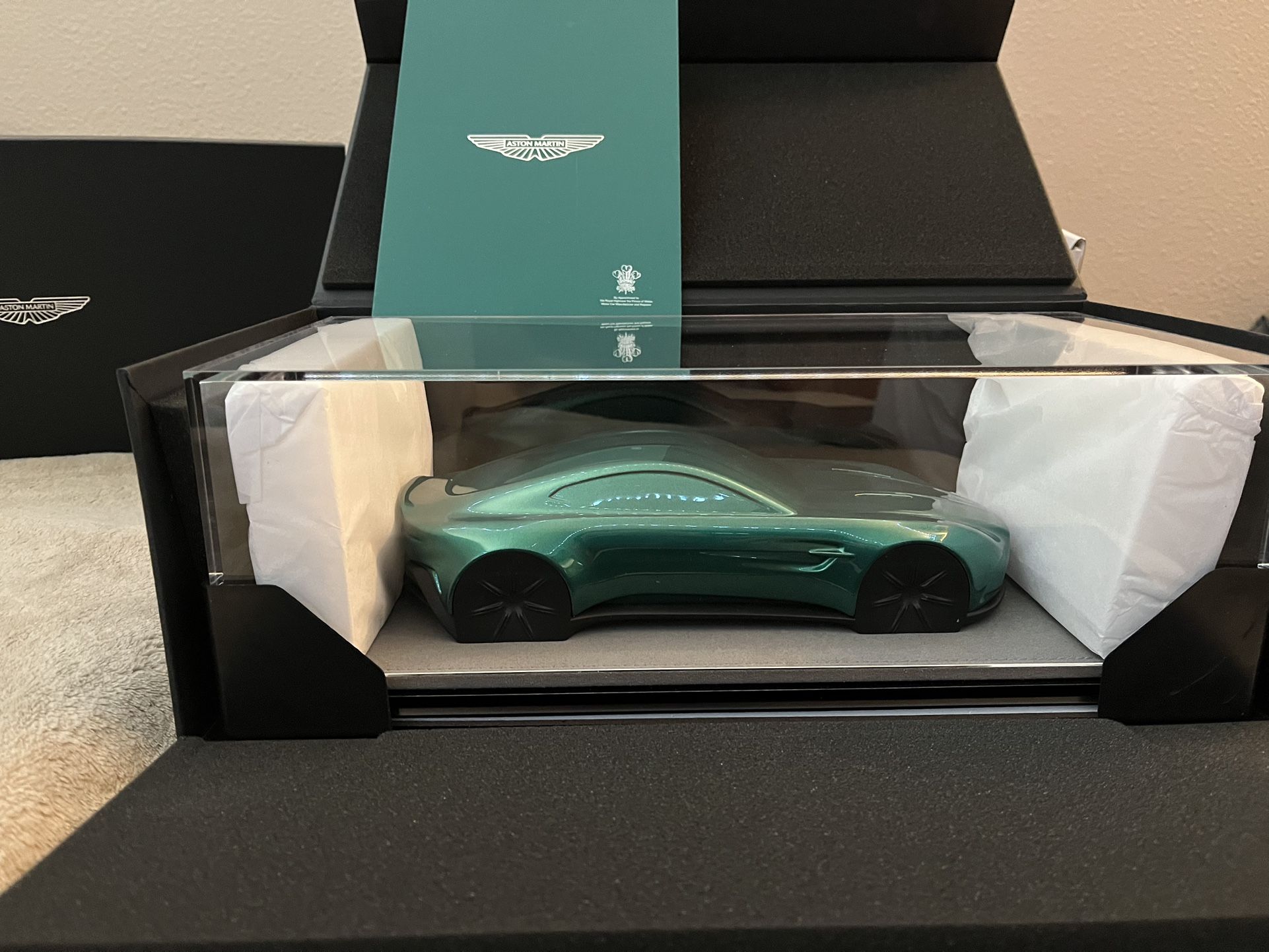 Limited Edition Aston Martin Vantage Scale Model