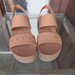 Crocs Brooklyn Low Wedge Sandals Cork Mushroom Size 8
