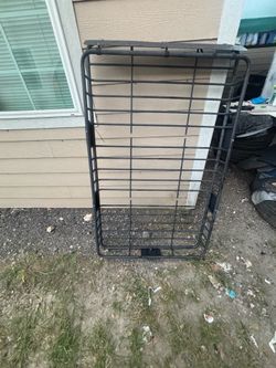 Roof rack cargo basket