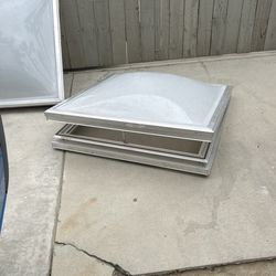 Used (40 1/4 X 40 1/4 ) DD White Manuel Operable Skilight