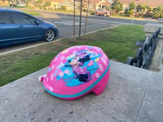 Minnie mouse helmet 2-4 year olds 11/18