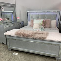 Max 4-Piece Queen Bedroom Set