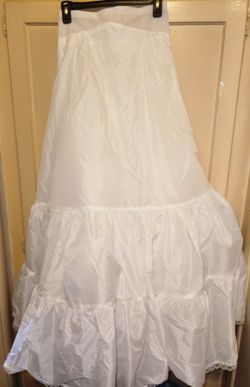 DAVIDS BRIDAL STYLE 603 White Bridal Petticoat Crinoline Slip