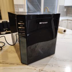 Emerson Counter Top Ice Maker