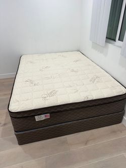Full size Mattress Pillow Top New