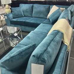 I’m Jon Green, Wayne’s Home Sales Representative🌟Turquize Color Sectional Couch Set 🌟 Color Options