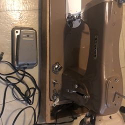 Nelco Sewing Machine 