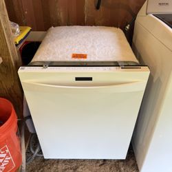 Kenmore Elite Dishwasher 