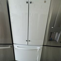 Refrigerator Open Box 