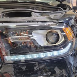 2014 2015 Dodge Durango Headlight OEM Left 