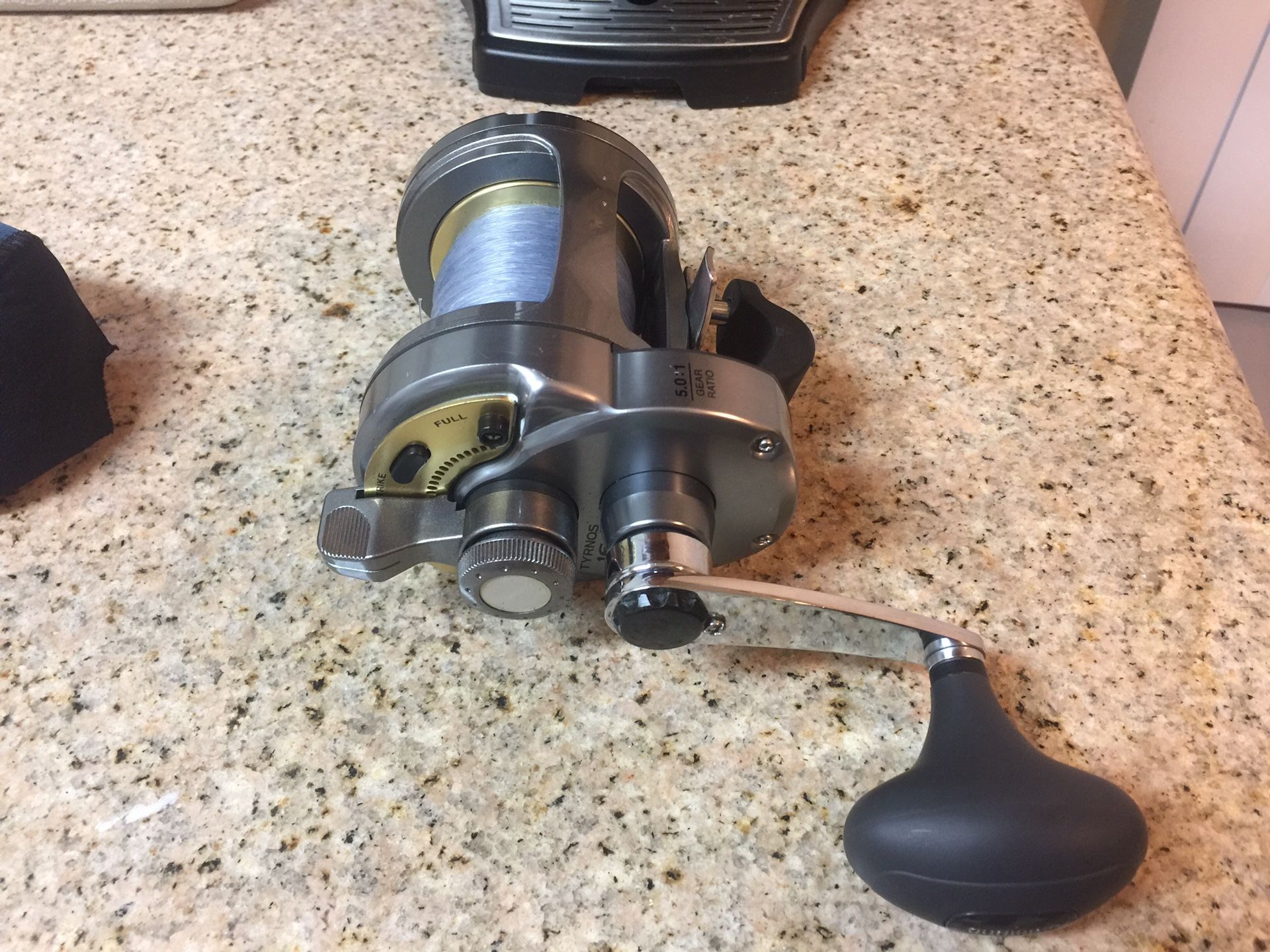 Shimano Tynos 16 fishing reel