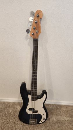 MAKE OFFER. READY TO SELL. Guitar with Silvertone Smart IIlS Guitar Amplifier Smart 3S Practice Amp