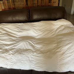 Queen Down Comforter 