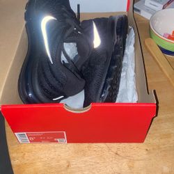 Size 8.5 Men’s Nike Air Max 2017
