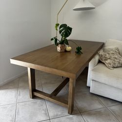 ✨ Gorgeous Light-Wood Dining Table + Bench — $700 OBO (Hollywood Beach) ✨