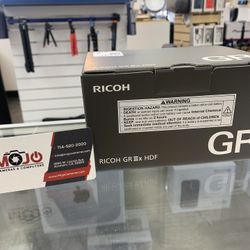 Ricoh GRIIIx HDF