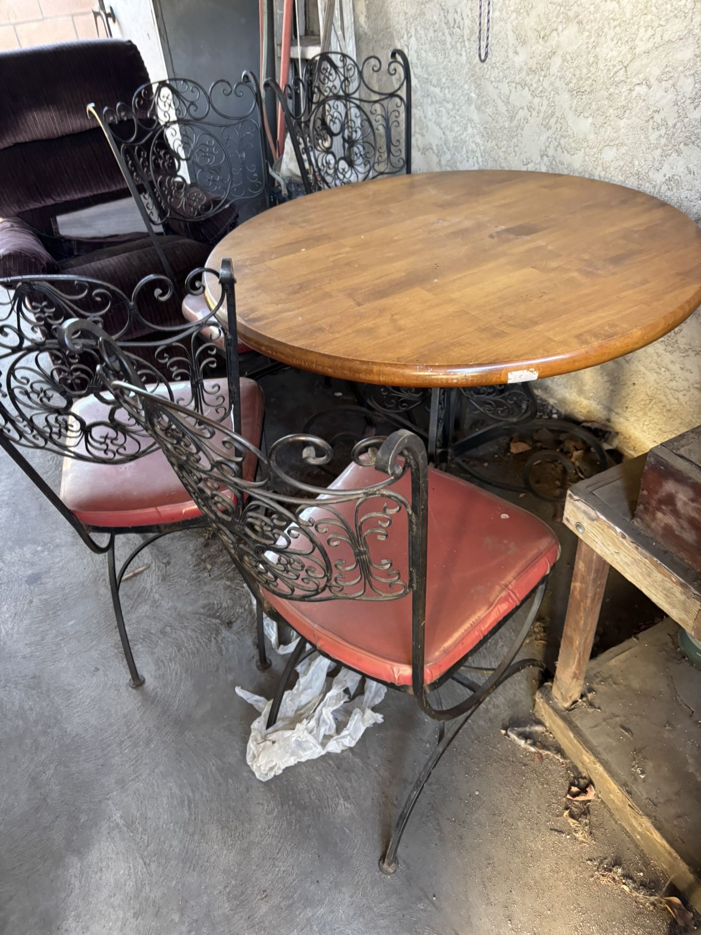 Dining Room Set With Four Iron Chairs And Table